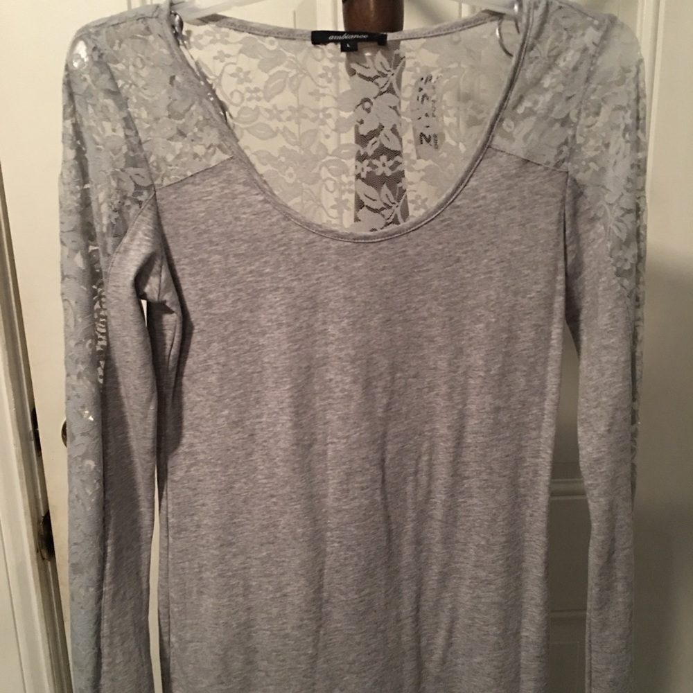 Long lace sleeved top